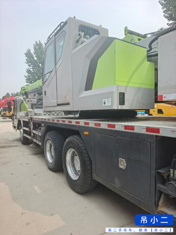 شراء رافعة Zoomlion ZTC251E552 مستعملة / 2