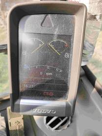 Buy Volvo EC200D Used Excavator / 5 Buy Volvo EC200D Used Excavator / 5