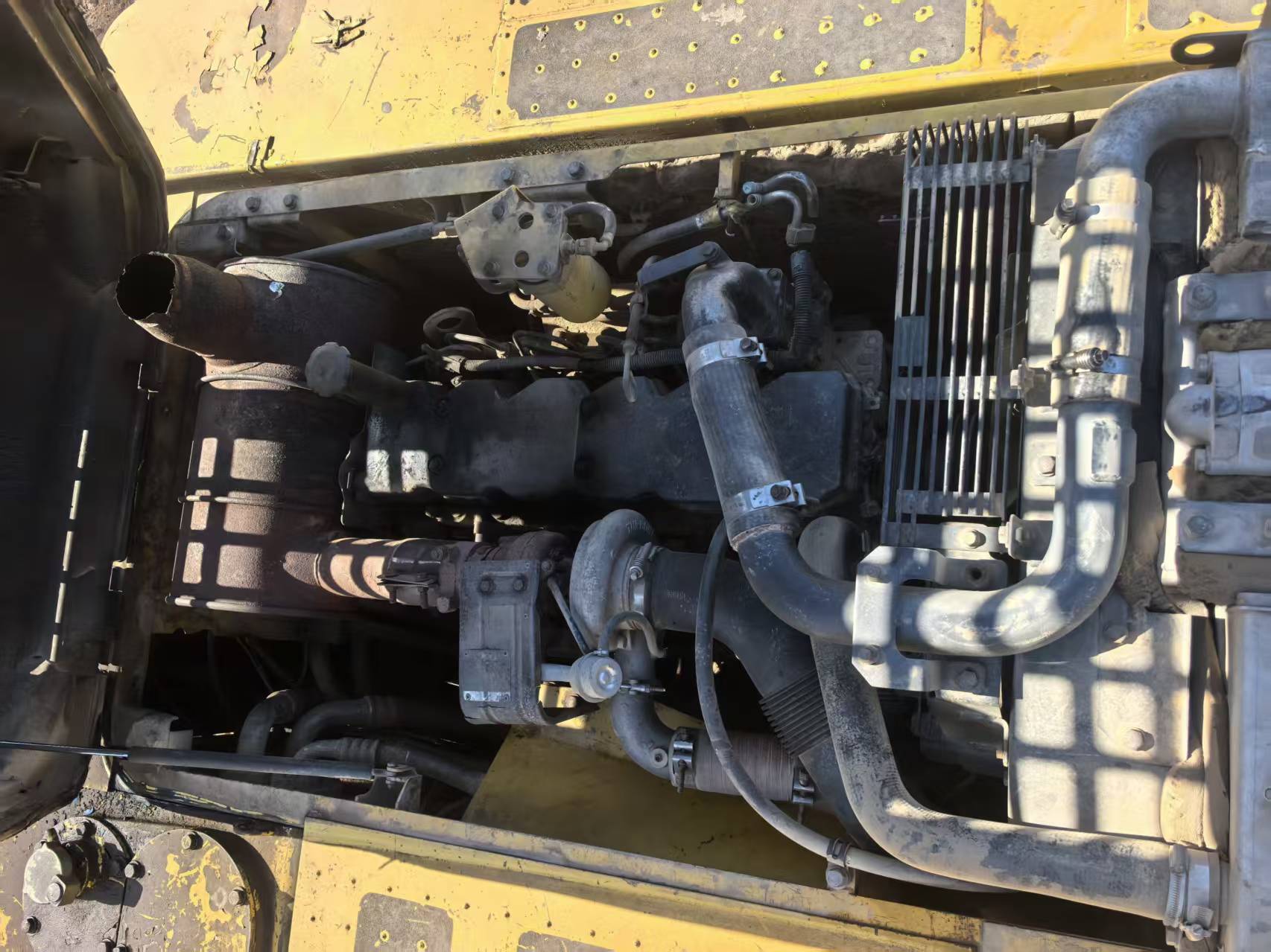 Buy Komatsu PC240-8 Used Excavator / 14