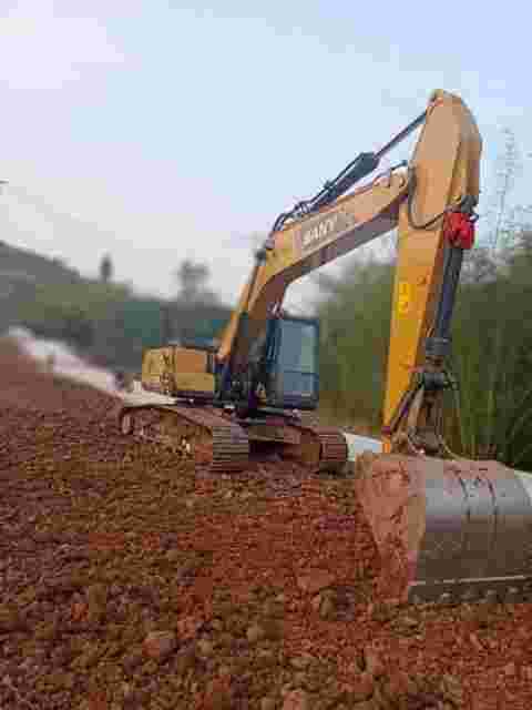 Buy Sany 205C-8 Used Excavator / 1