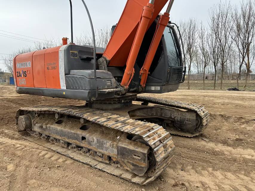 Buy Hitachi ZX240-3G Used Excavator / 2