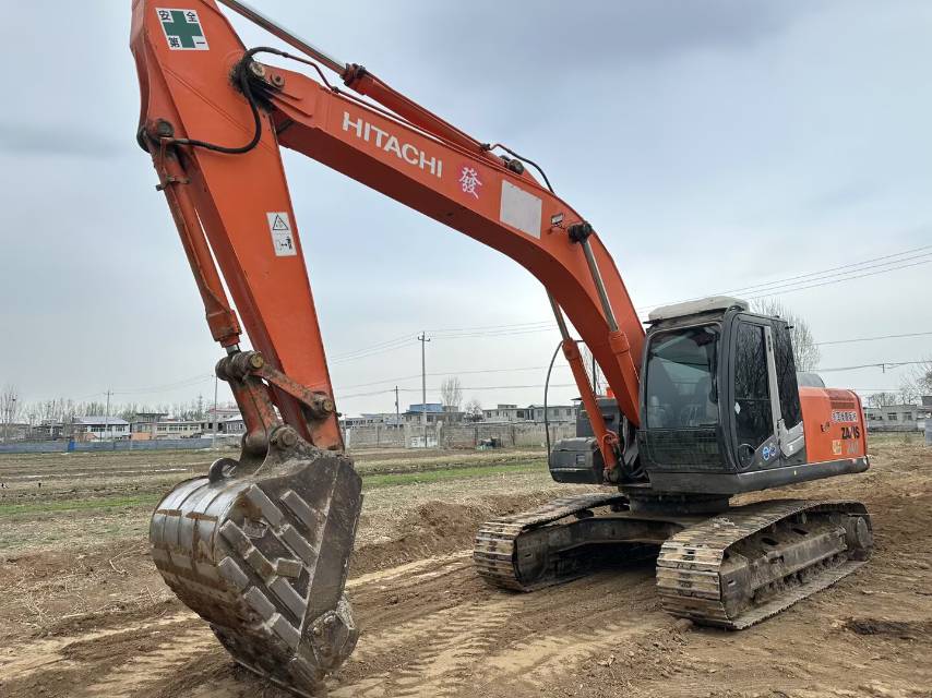 Buy Hitachi ZX240-3G Used Excavator / 5