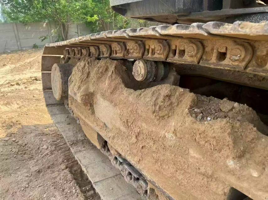 Buy Sumitomo SH210A5 Used Excavator / 5 Buy Sumitomo SH210A5 Used Excavator / 5