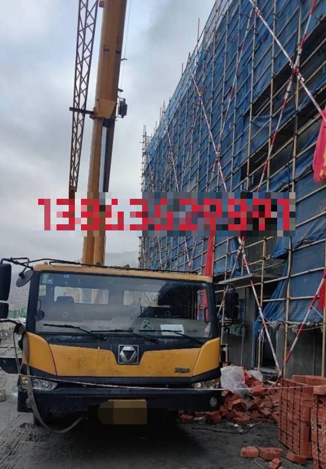 Buy XCMG QY25K5-1 Used Crane / 2