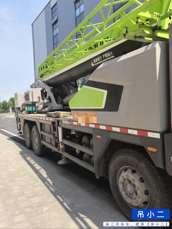 Buy Zoomlion ZTC251VE562 Used Crane / 3