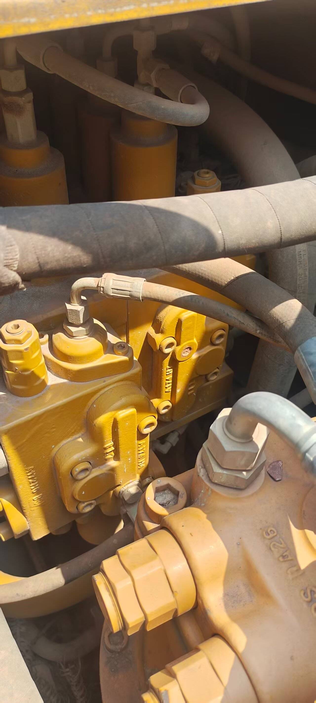 Buy Sany 205C-8 Used Excavator / 4 Buy Sany 205C-8 Used Excavator / 4