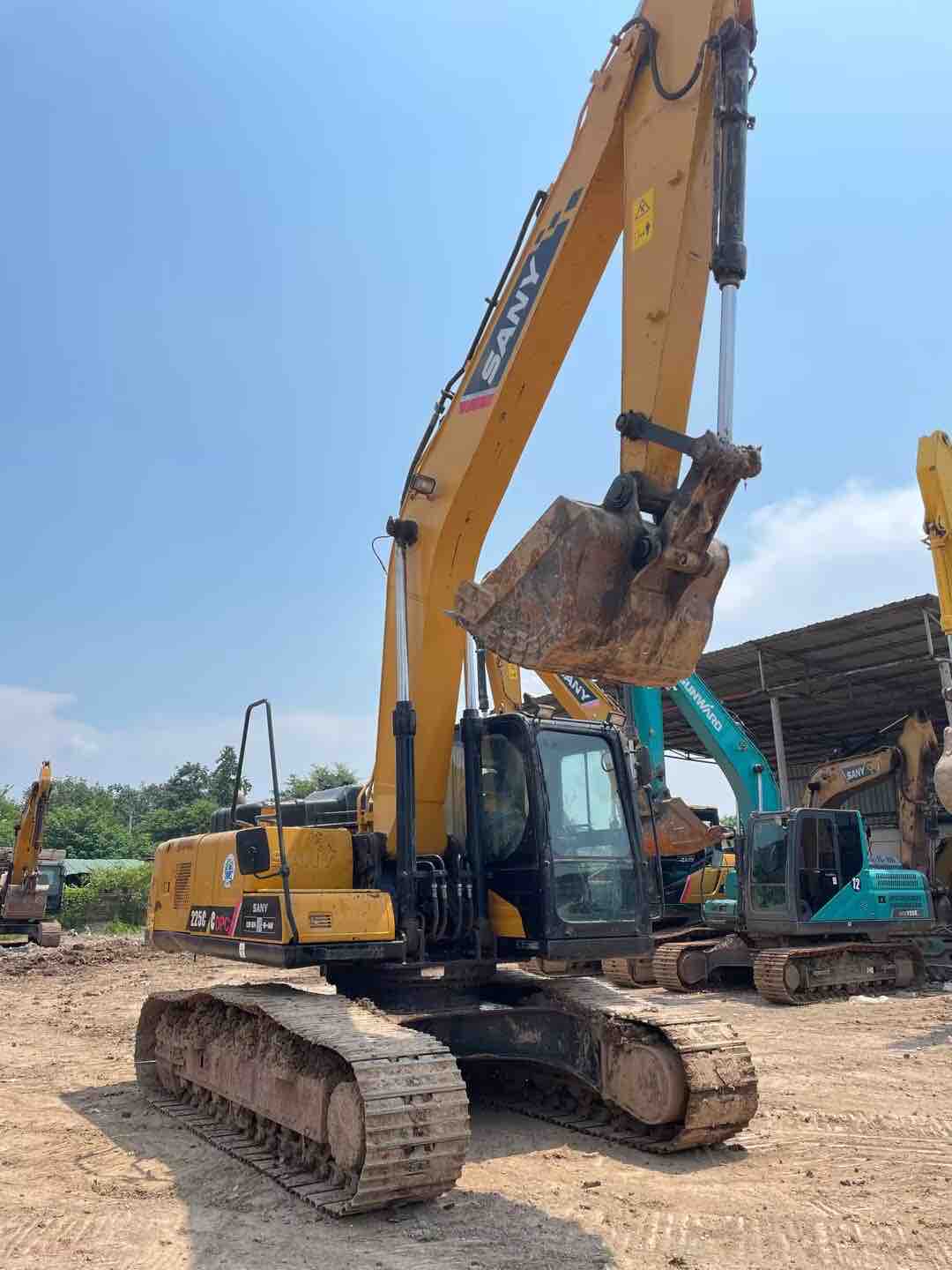 Buy Sany 205C-8 Used Excavator / 1