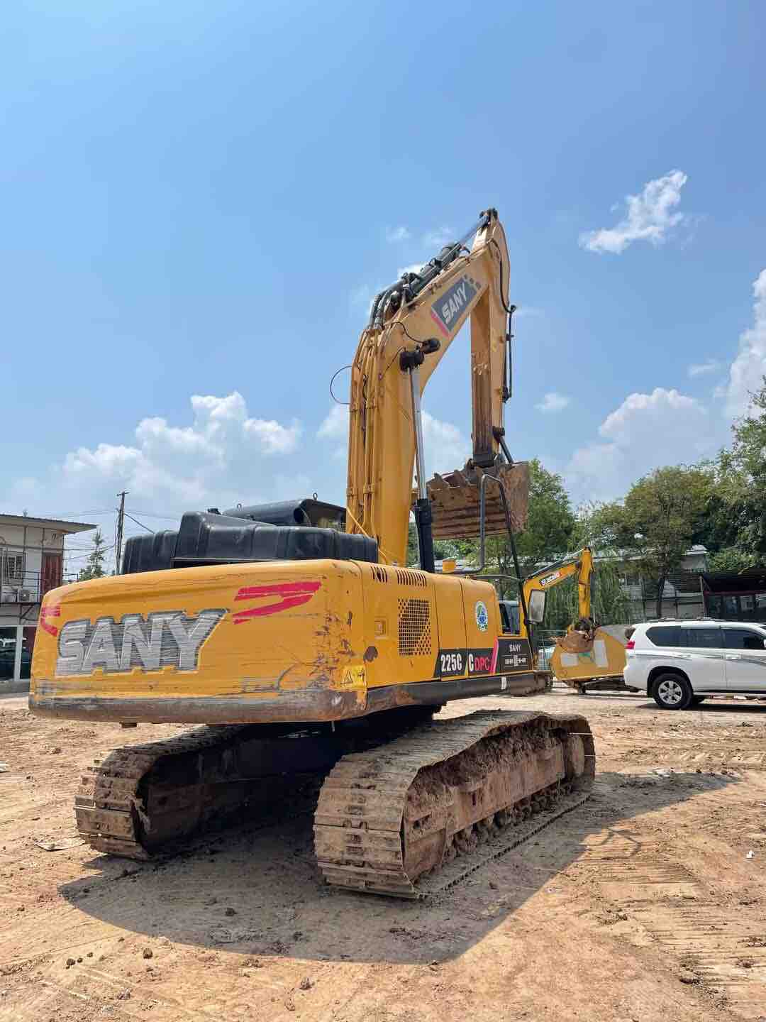 Buy Sany 205C-8 Used Excavator / 4 Buy Sany 205C-8 Used Excavator / 4