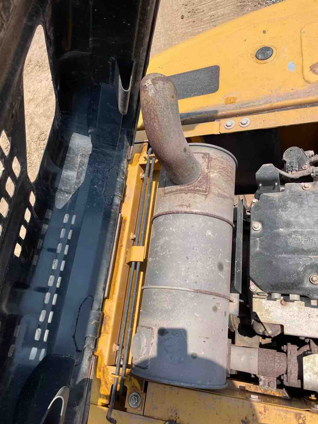 Buy Sany 205C-8 Used Excavator / 8 Buy Sany 205C-8 Used Excavator / 8
