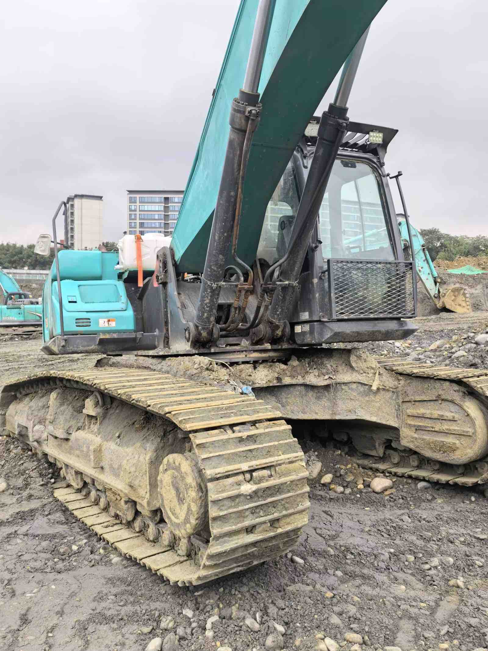 Buy Sany 225C-8 Used Excavator / 9 Buy Sany 225C-8 Used Excavator / 9