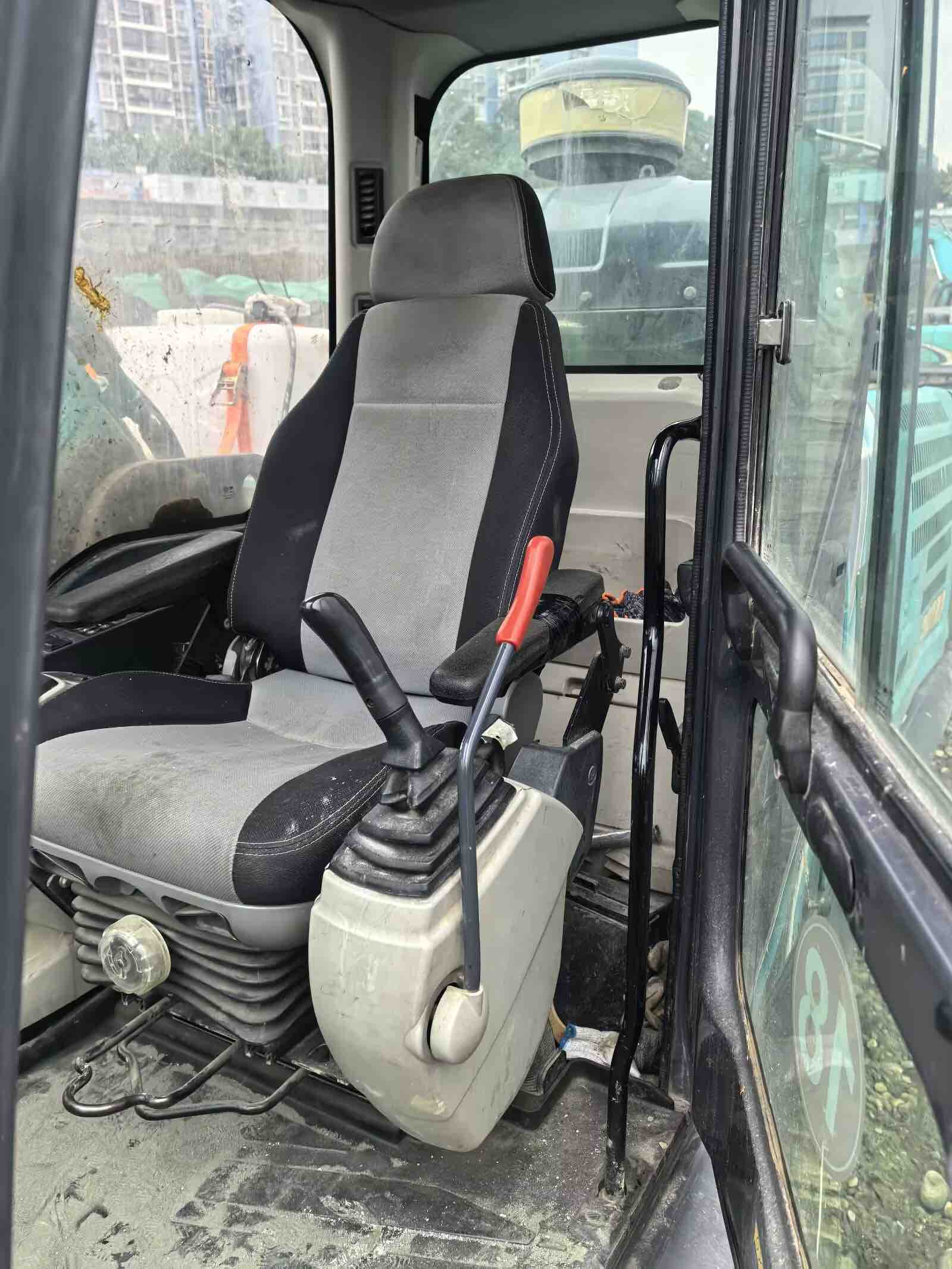 Buy Sany 225C-8 Used Excavator / 5 Buy Sany 225C-8 Used Excavator / 5