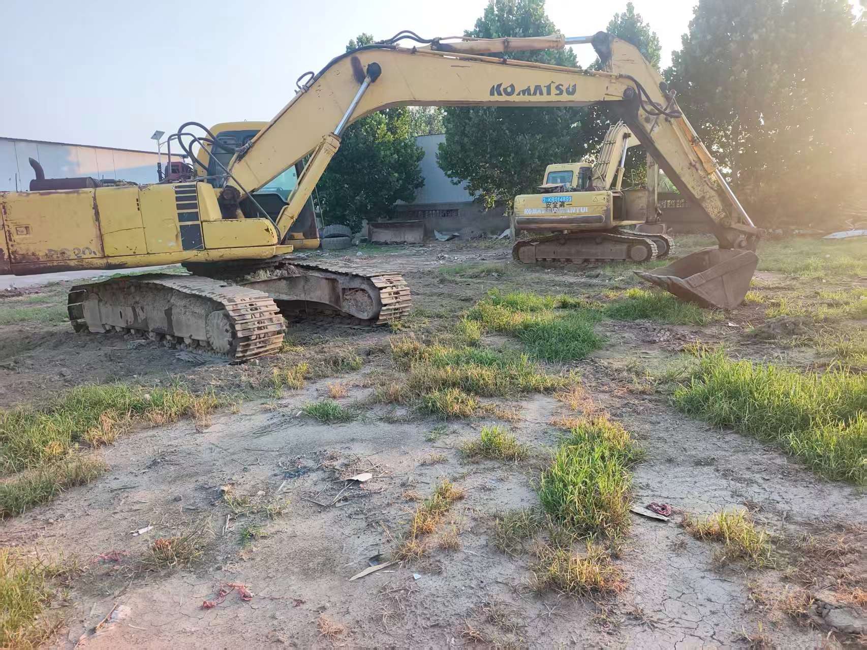 Buy Komatsu PC200-8N1 Used Excavator / 1