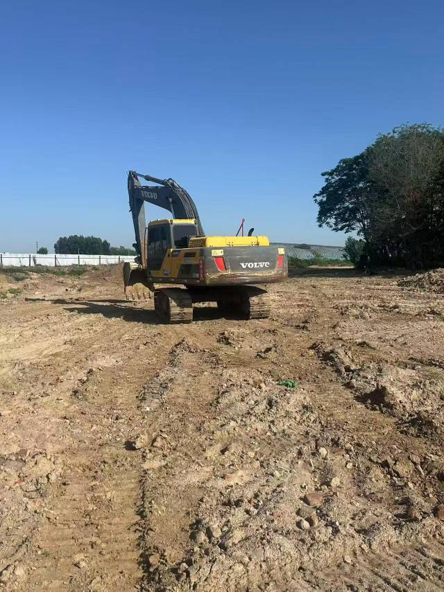 Buy Volvo EC210C Used Excavator / 9 Buy Volvo EC210C Used Excavator / 9