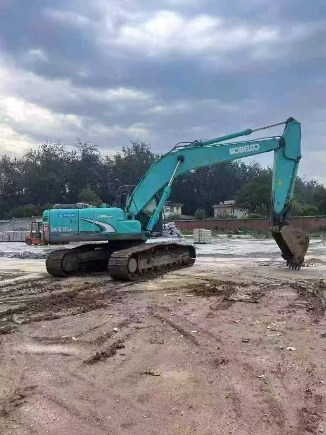 Buy Kobelco SK210 Used Excavator / 2