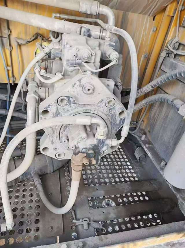 Buy XCMG XE700DF Used Excavator / 8 Buy XCMG XE700DF Used Excavator / 8