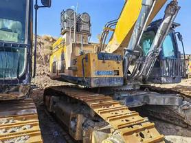 Buy XCMG XE700DF Used Excavator / 4 Buy XCMG XE700DF Used Excavator / 4