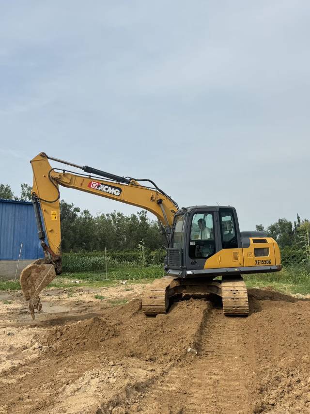 Buy XCMG XE155DK Used Excavator / 4 Buy XCMG XE155DK Used Excavator / 4