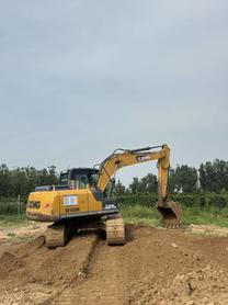 Buy XCMG XE155DK Used Excavator / 2 Buy XCMG XE155DK Used Excavator / 2