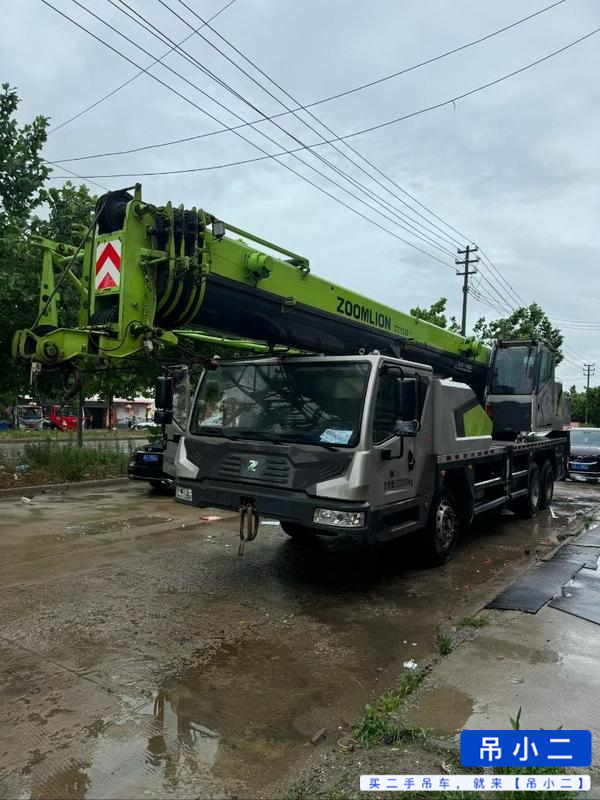 شراء Zoomlion ZTC251VE562 مستعمل رافعة