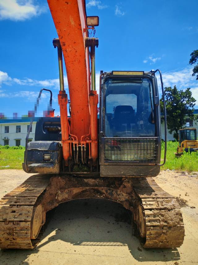 Buy Hitachi EX130 Used Excavator / 2 Buy Hitachi EX130 Used Excavator / 2