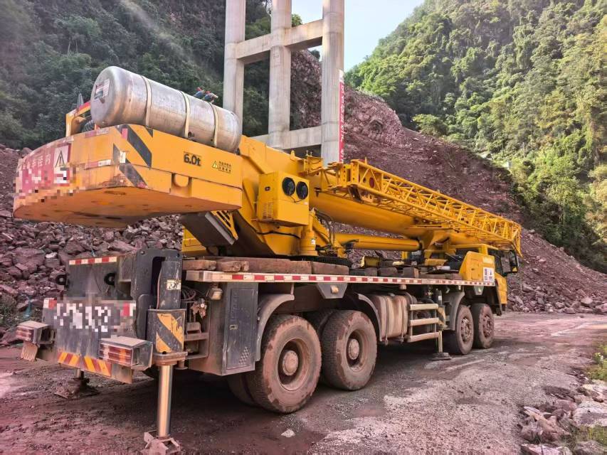 Buy XCMG Used Crane / 2 Buy XCMG Used Crane / 2