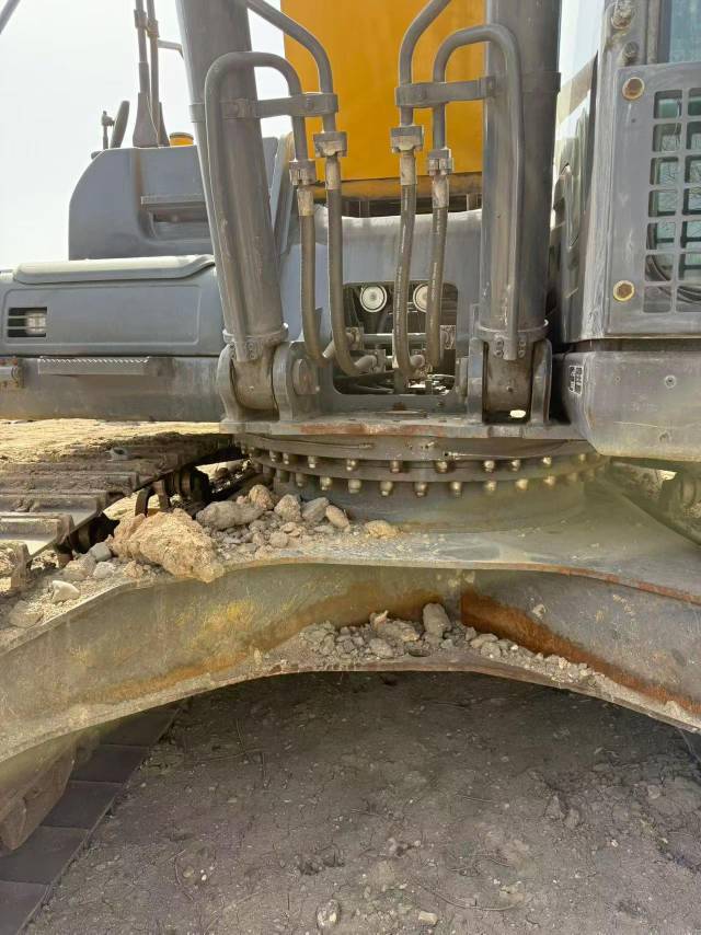Buy XCMG XE370D Used Excavator / 8 Buy XCMG XE370D Used Excavator / 8