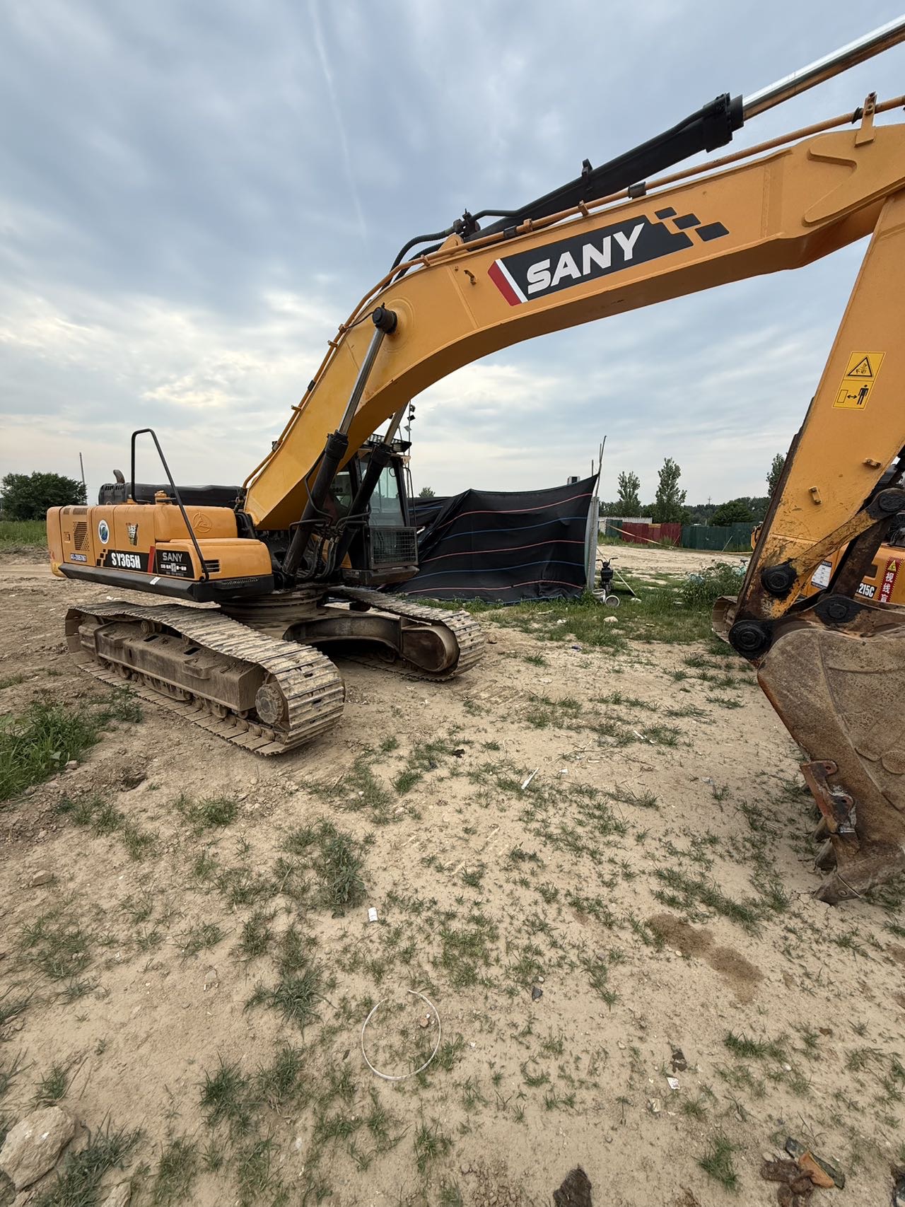 Buy Sany 365LC-8 Used Excavator / 3 Buy Sany 365LC-8 Used Excavator / 3