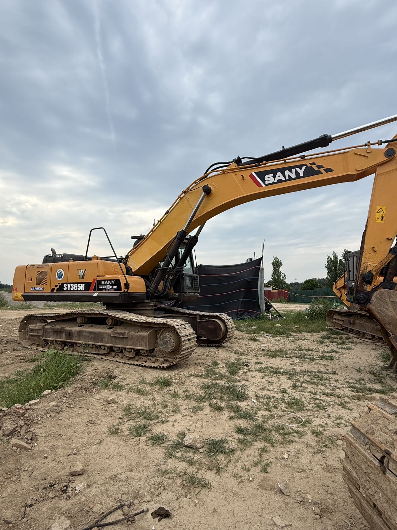 Buy Sany 365LC-8 Used Excavator / 2 Buy Sany 365LC-8 Used Excavator / 2