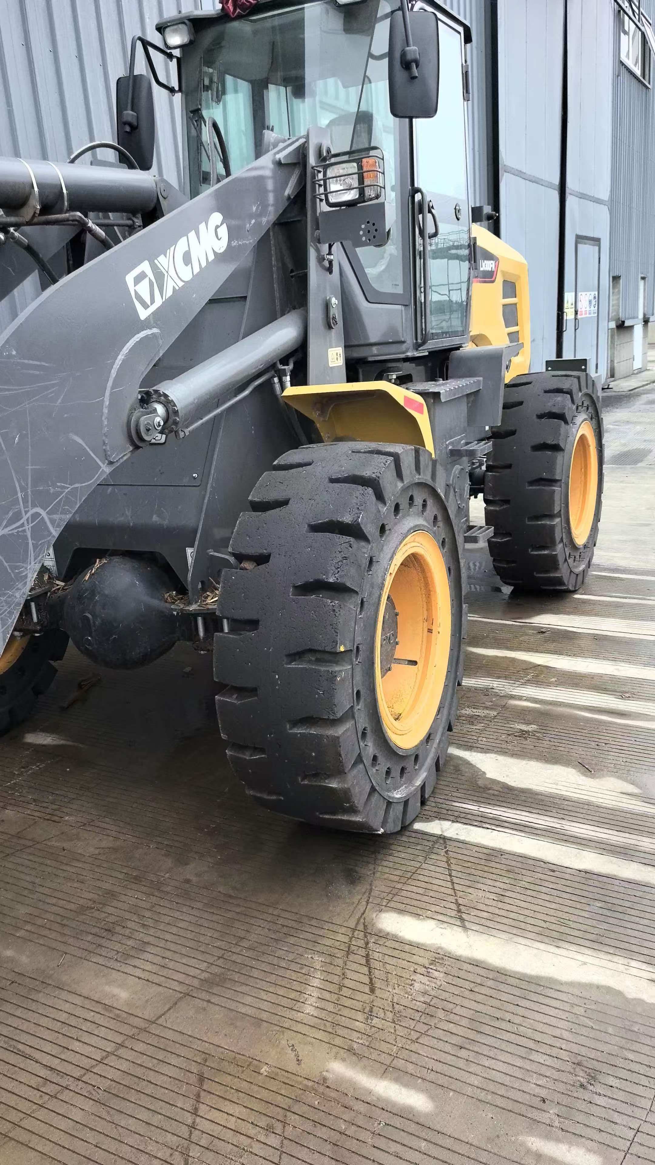 Buy XCMG XDE300 Used Loader / 2 Buy XCMG XDE300 Used Loader / 2