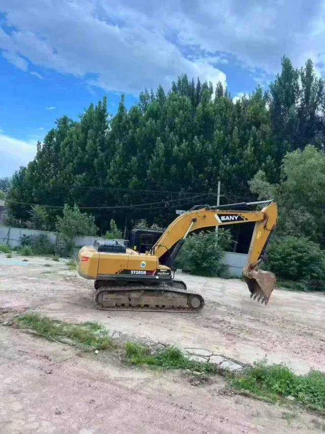 Buy Sany SY245H Used Excavator / 1