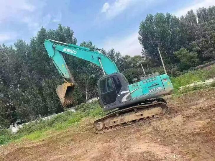 Buy Kobelco 200-8 Used Excavator / 1