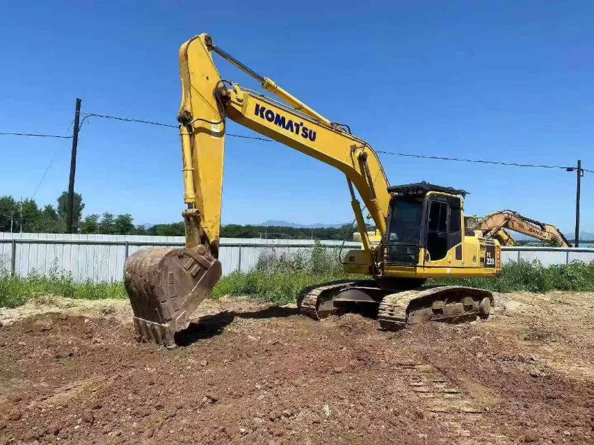Buy Komatsu PC220-7 Used Excavator / 6 Buy Komatsu PC220-7 Used Excavator / 6