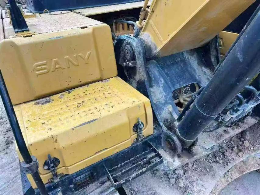 Buy Sany SY245H Used Excavator / 7 Buy Sany SY245H Used Excavator / 7