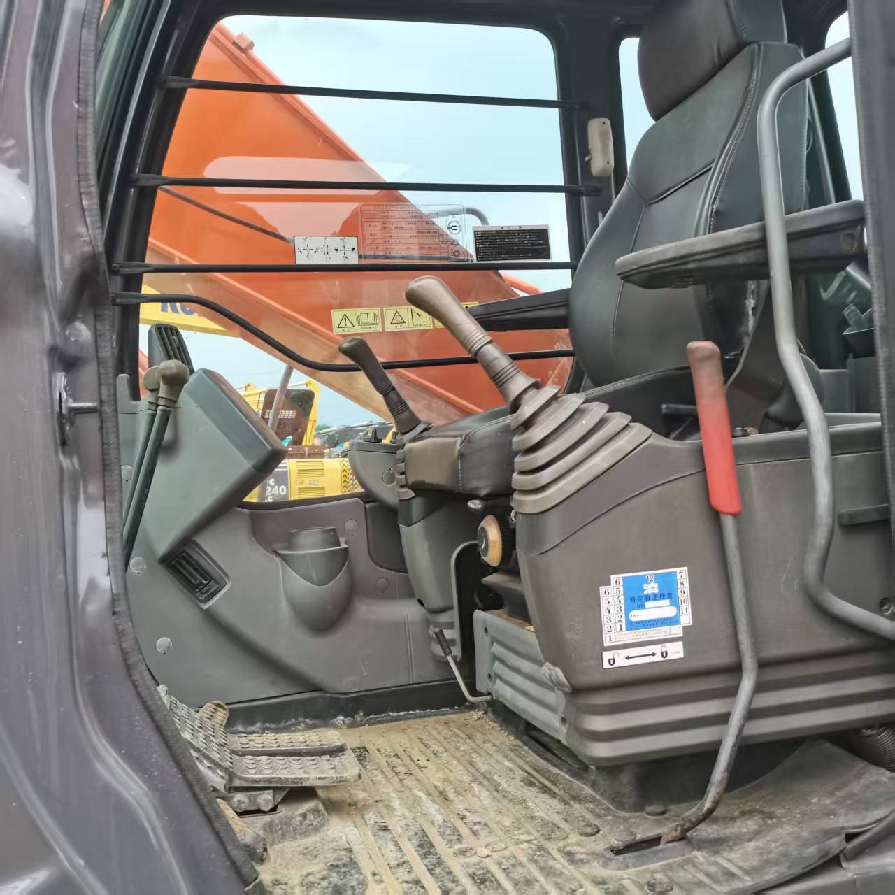 Buy Hitachi ZX240-6 Used Excavator / 7 Buy Hitachi ZX240-6 Used Excavator / 7