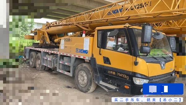 Buy XCMG 25K Used Crane / 1
