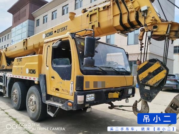 Buy XCMG 35T4 Used Crane / 4 Buy XCMG 35T4 Used Crane / 4