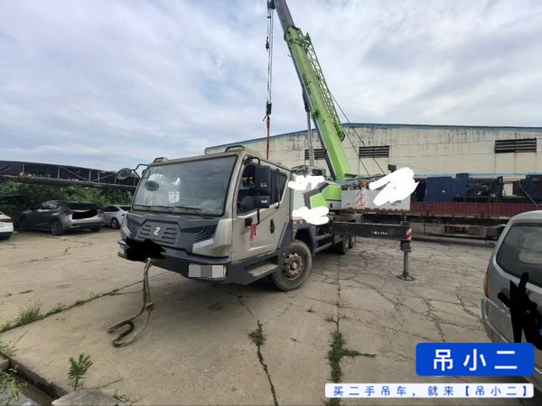 Buy Zoomlion ZTC251E552 Used Crane / 2