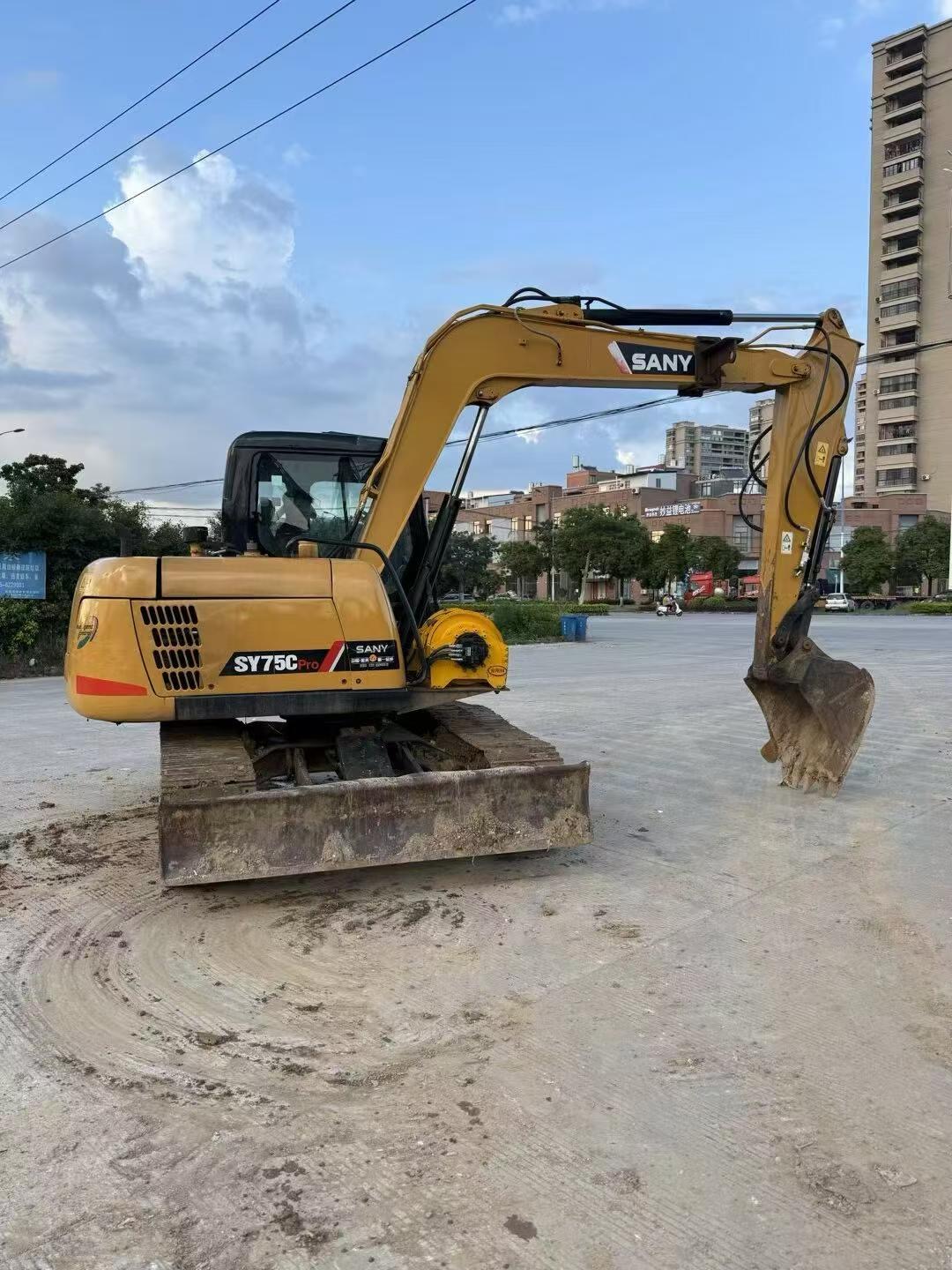 Buy Sany 75C-9 Used Excavator / 3 Buy Sany 75C-9 Used Excavator / 3