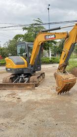Buy XCMG XE55DA Used Excavator / 3 Buy XCMG XE55DA Used Excavator / 3