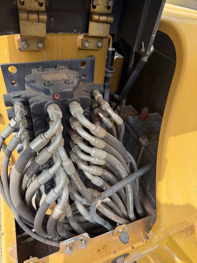 Buy XCMG XE60 Used Excavator / 4
