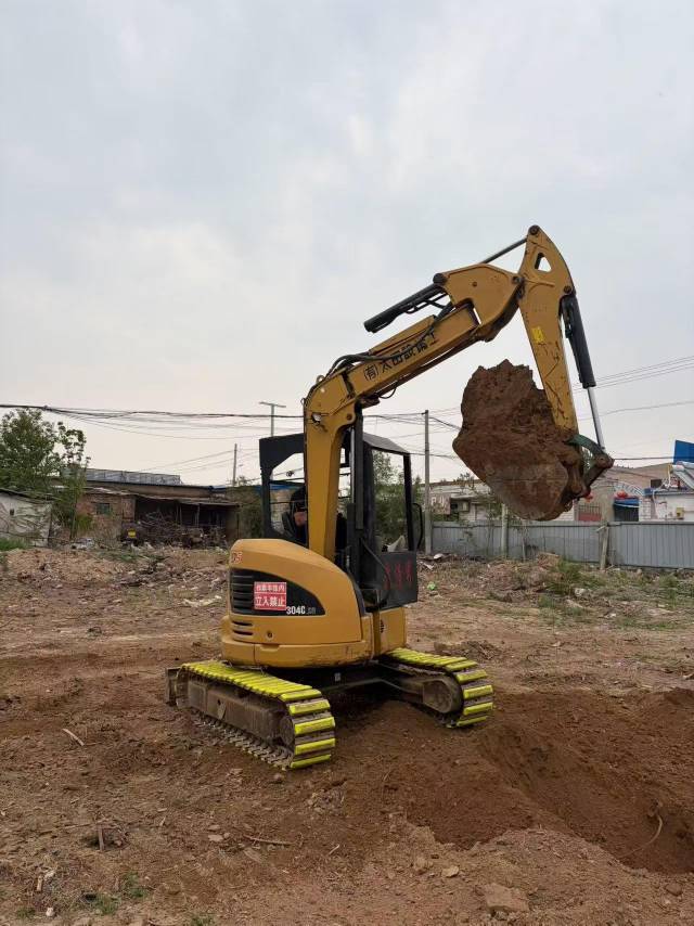 Buy Caterpillar 304 Used Excavator / 4 Buy Caterpillar 304 Used Excavator / 4