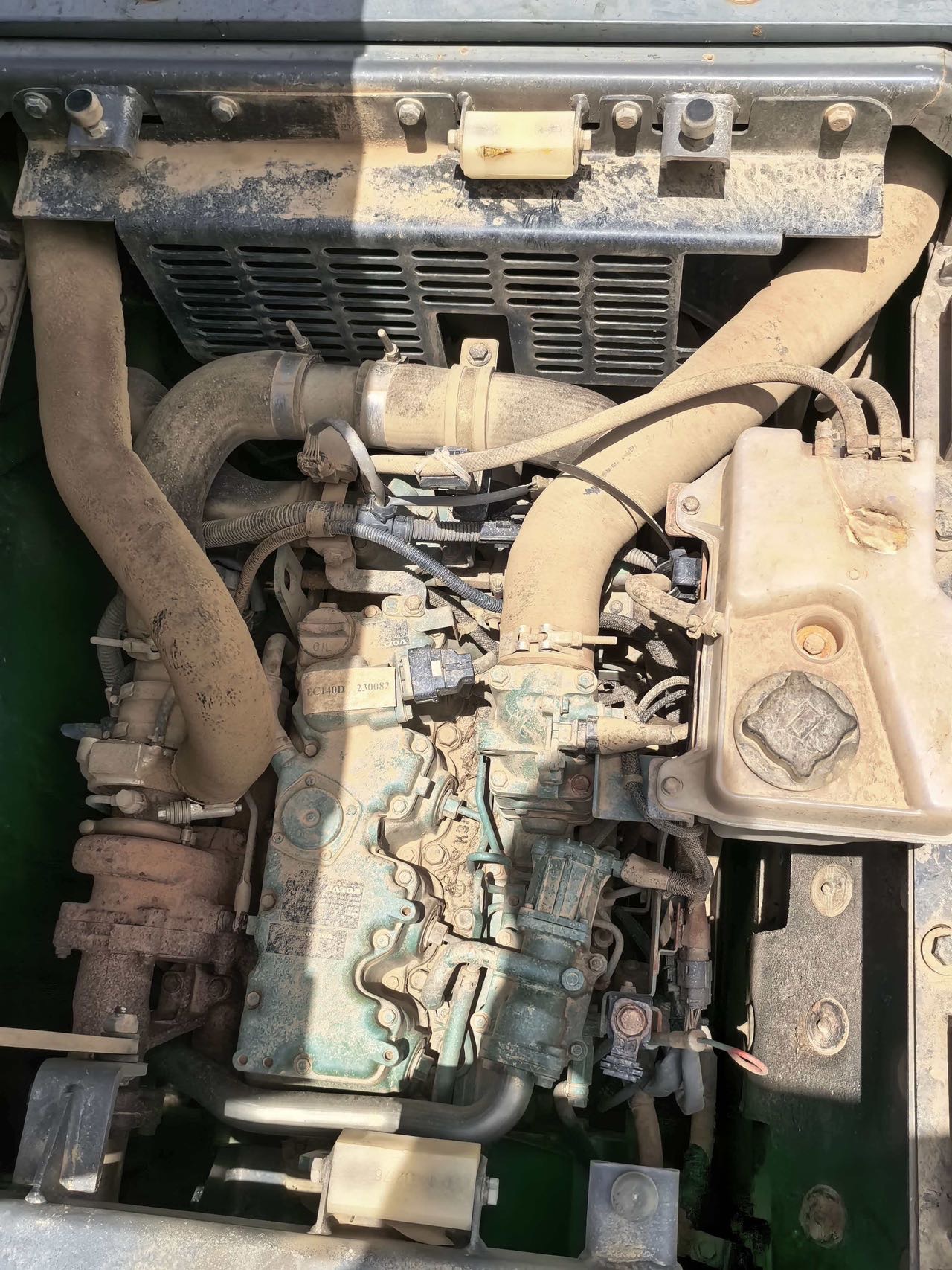Buy Sany 155C-9 Used Excavator / 15 Buy Sany 155C-9 Used Excavator / 15