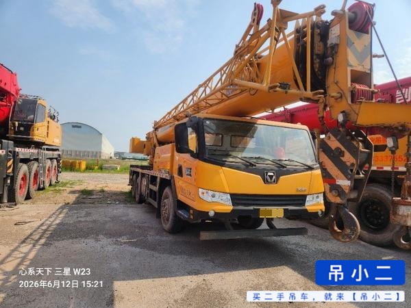 Buy XCMG 25D5 Used Crane / 1
