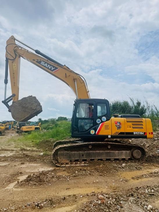 Buy Sany 215C-9 Used Excavator / 1