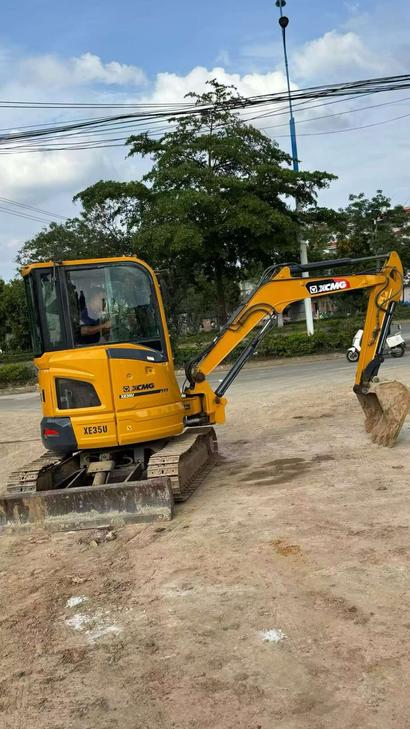 Buy XCMG XE35U Used Excavator / 1