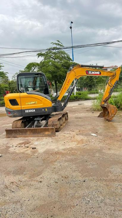 Buy XCMG XE55DA Used Excavator / 1