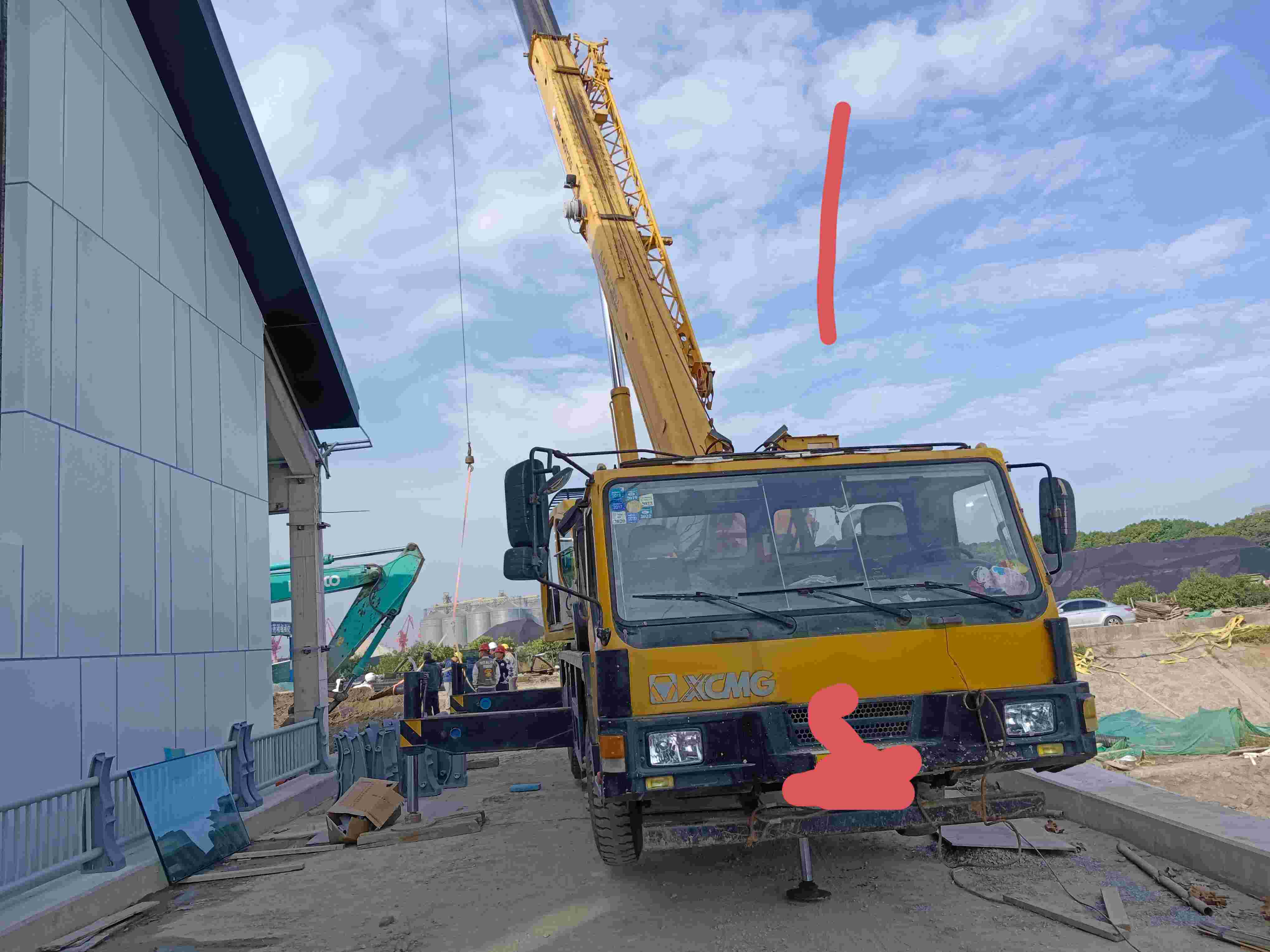 Buy XCMG XE15U Used Excavator / 2 Buy XCMG XE15U Used Excavator / 2