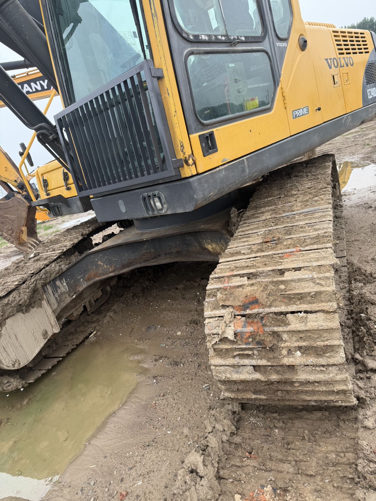 Buy Volvo 240BLC Used Excavator / 8 Buy Volvo 240BLC Used Excavator / 8