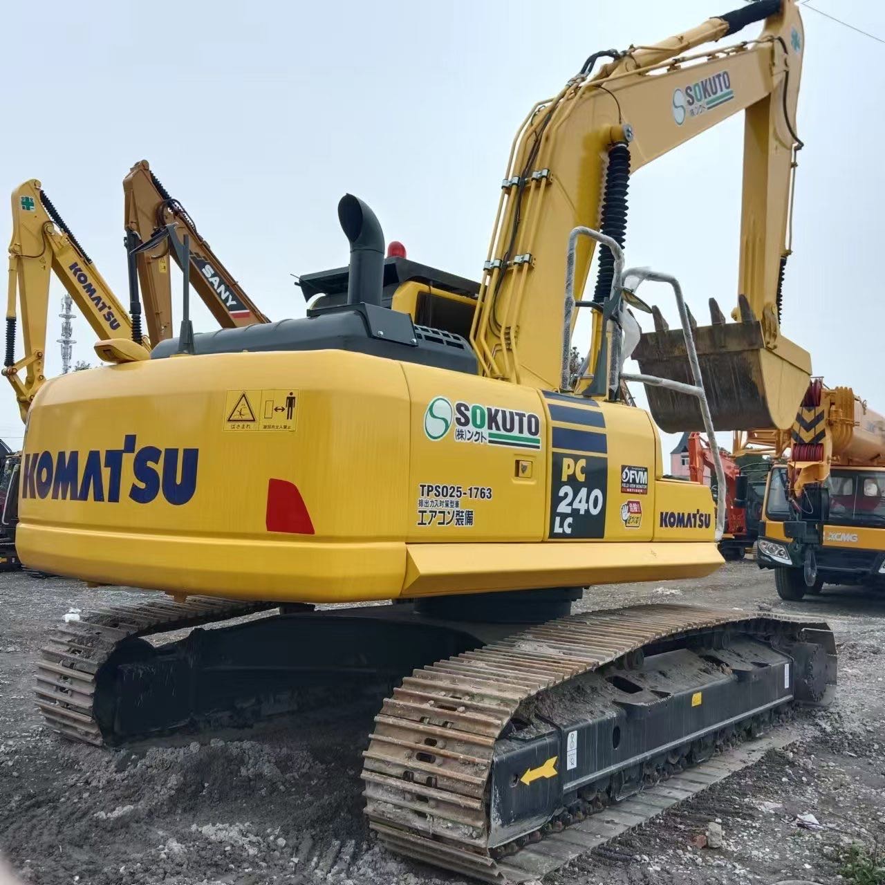 Buy Komatsu PC240LC-8 Used Excavator / 2 Buy Komatsu PC240LC-8 Used Excavator / 2