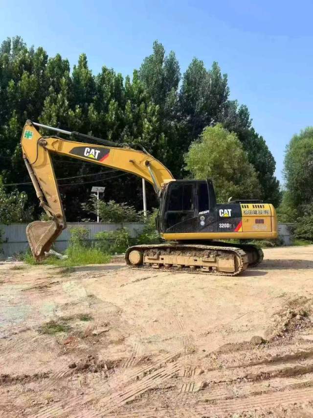 Buy Caterpillar 320C Used Excavator / 1